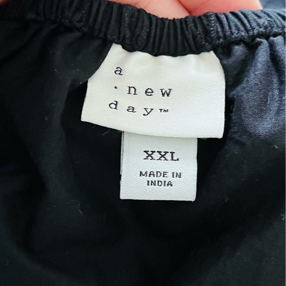 Target A New Day Eyelet Puff Sleeve Blouse in Black Size XXL - Picture 4 of 6